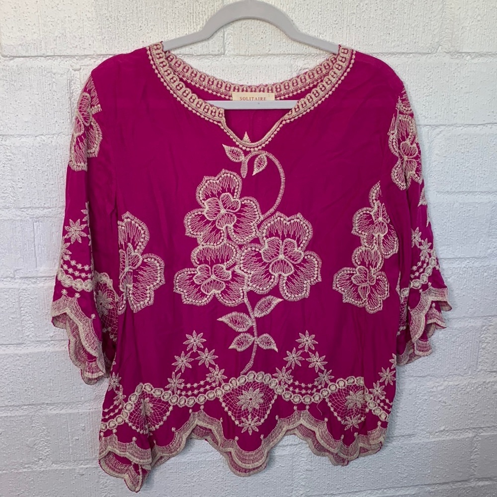 Solitaire Embroidered Floral Pink Blouse Sz M